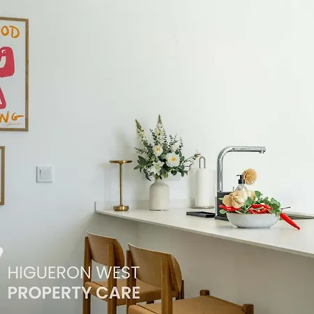 Nordic Delight - 3-bedroom South-facing With Sea Views And Pool, Lomas, Apartamento